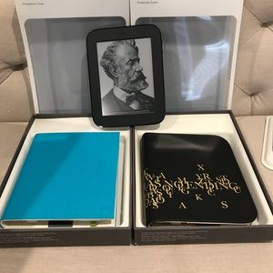 Nook 2nd edition with 2 covers